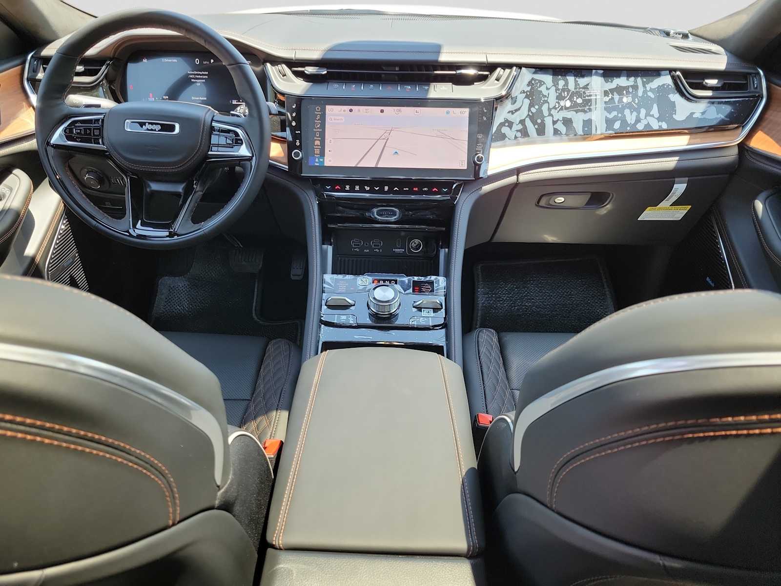 Thumbnail: 2026 Jeep Grand Cherokee - 6
