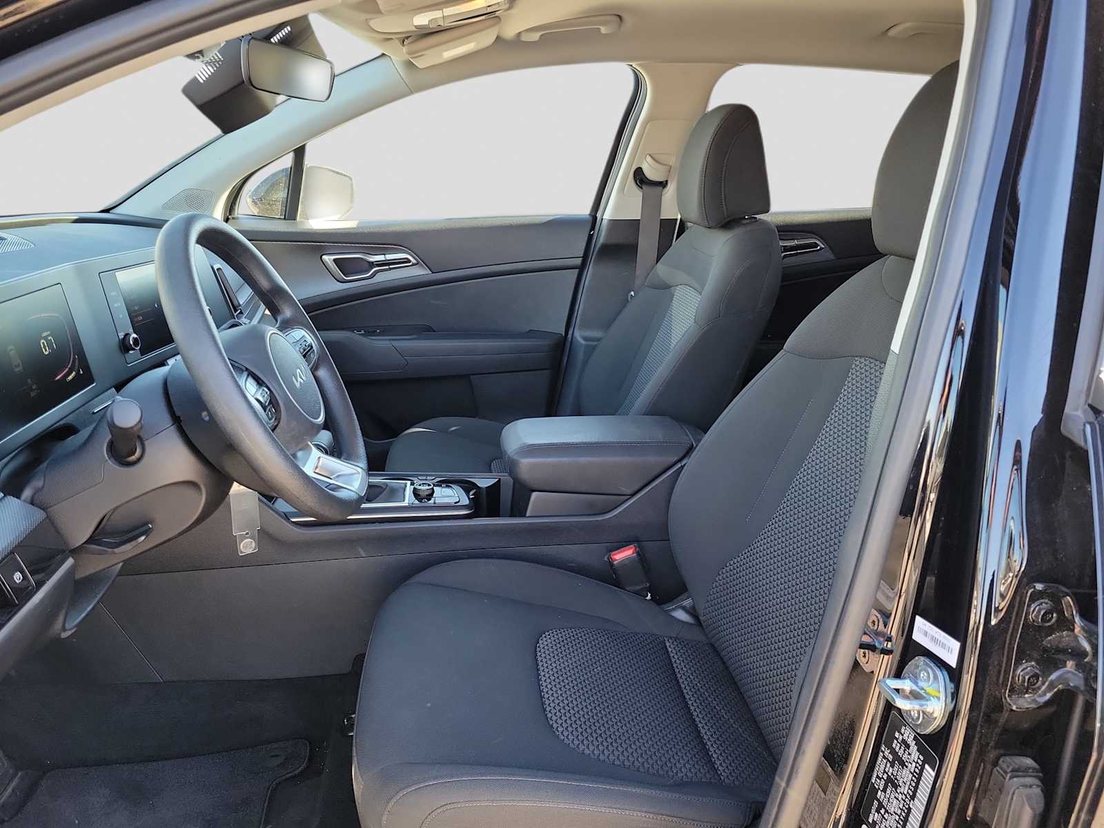 Thumbnail: 2025 Kia Sportage - 11