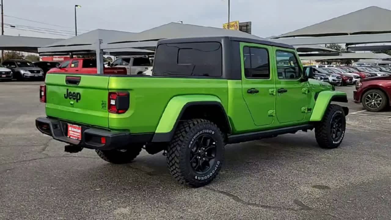 Thumbnail: 2026 Jeep Gladiator - 8