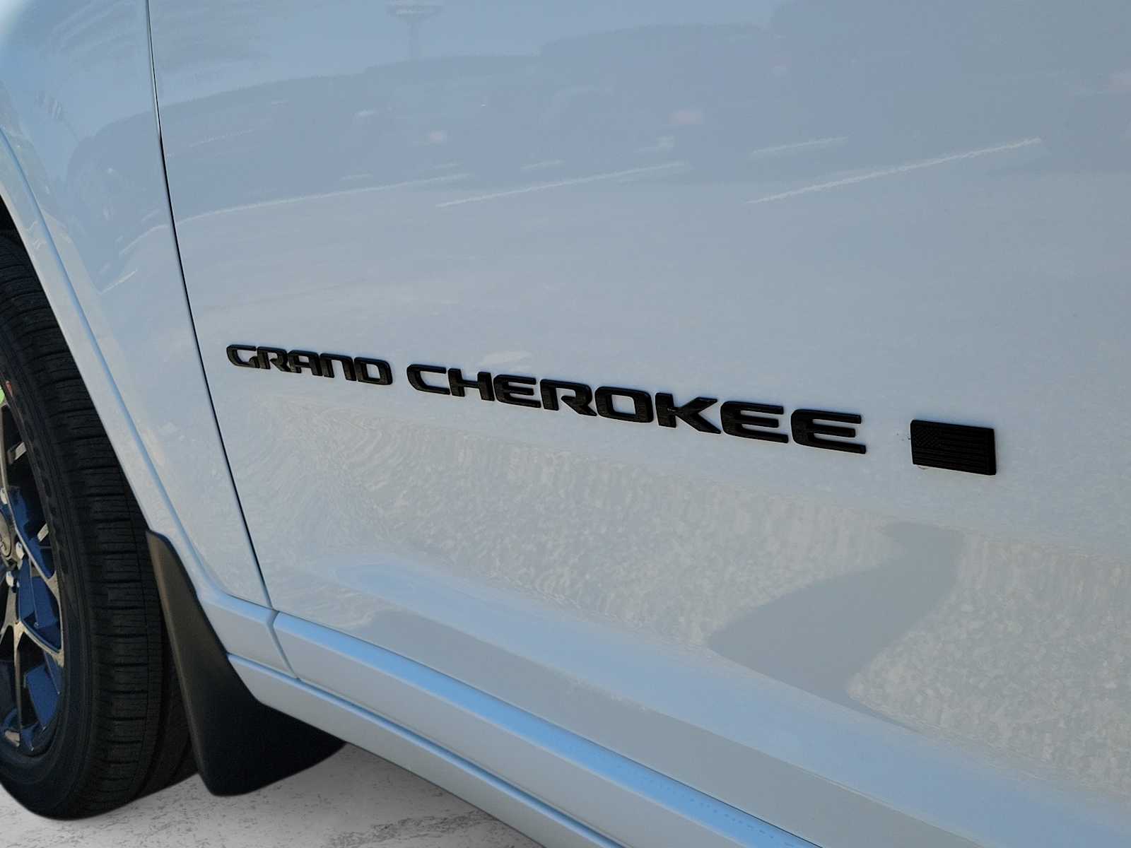 Thumbnail: 2026 Jeep Grand Cherokee - 3