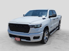 2026 Ram 1500 EXPRESS CREW CAB 4X2 5'7 BOX Pickup Midland, TX