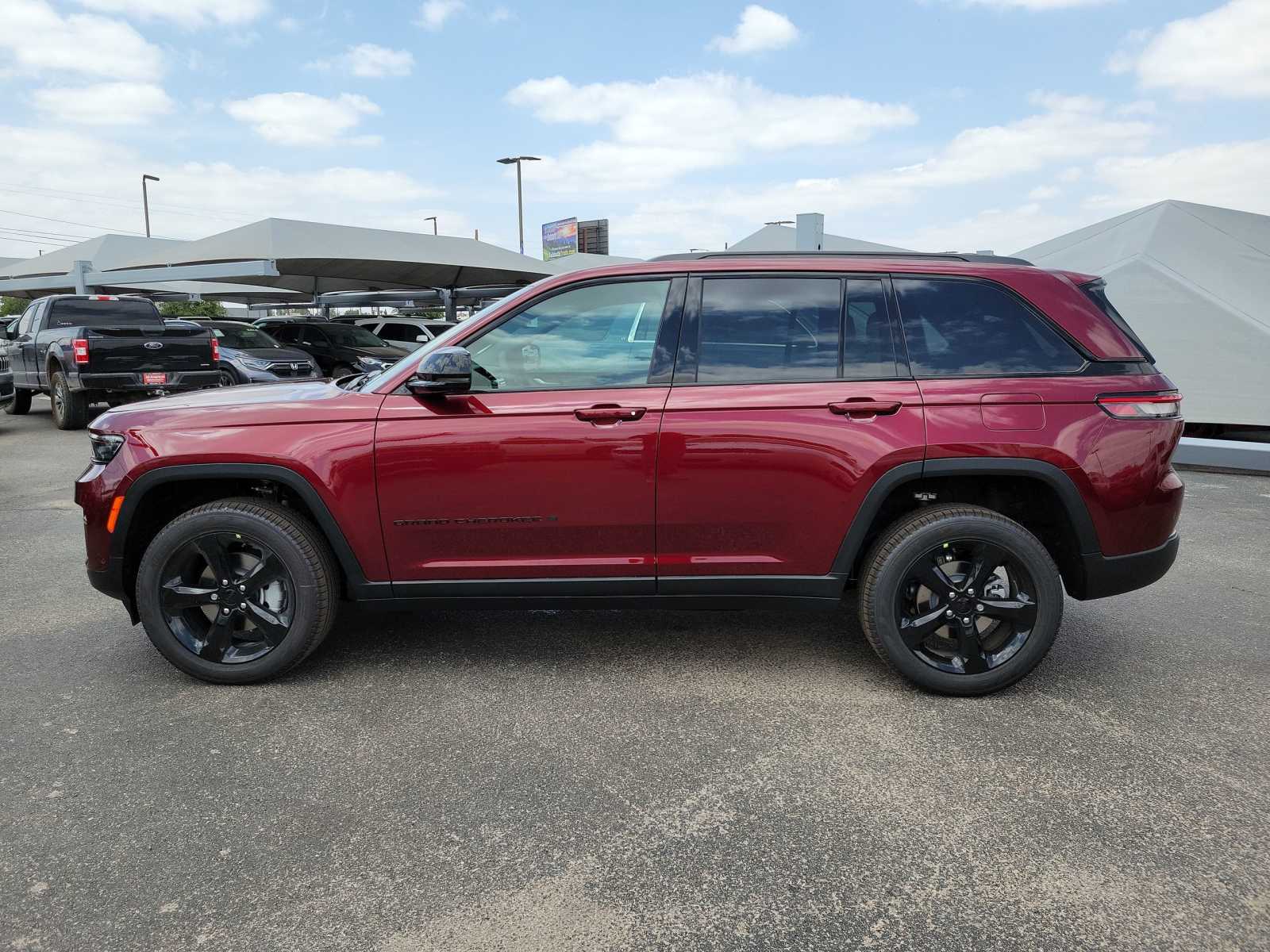 Thumbnail: 2024 Jeep Grand Cherokee - 2
