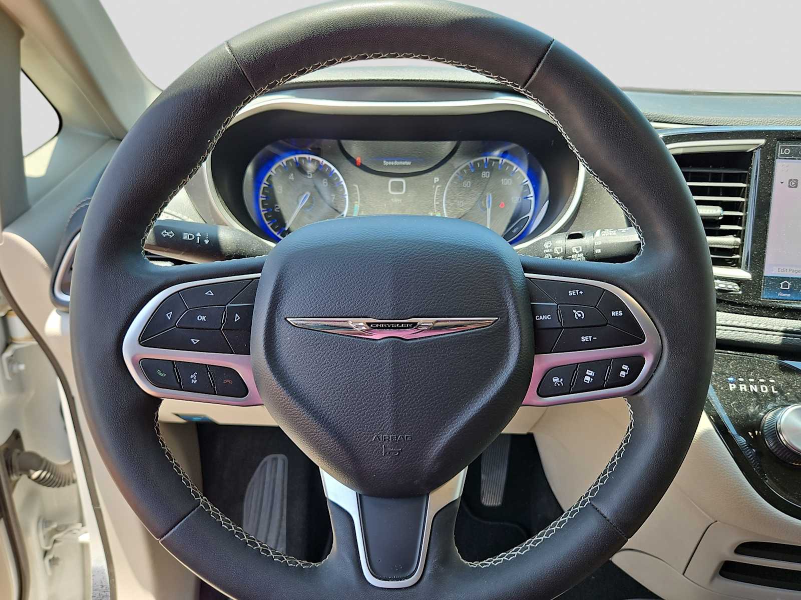 Thumbnail: 2024 Chrysler Pacifica - 11
