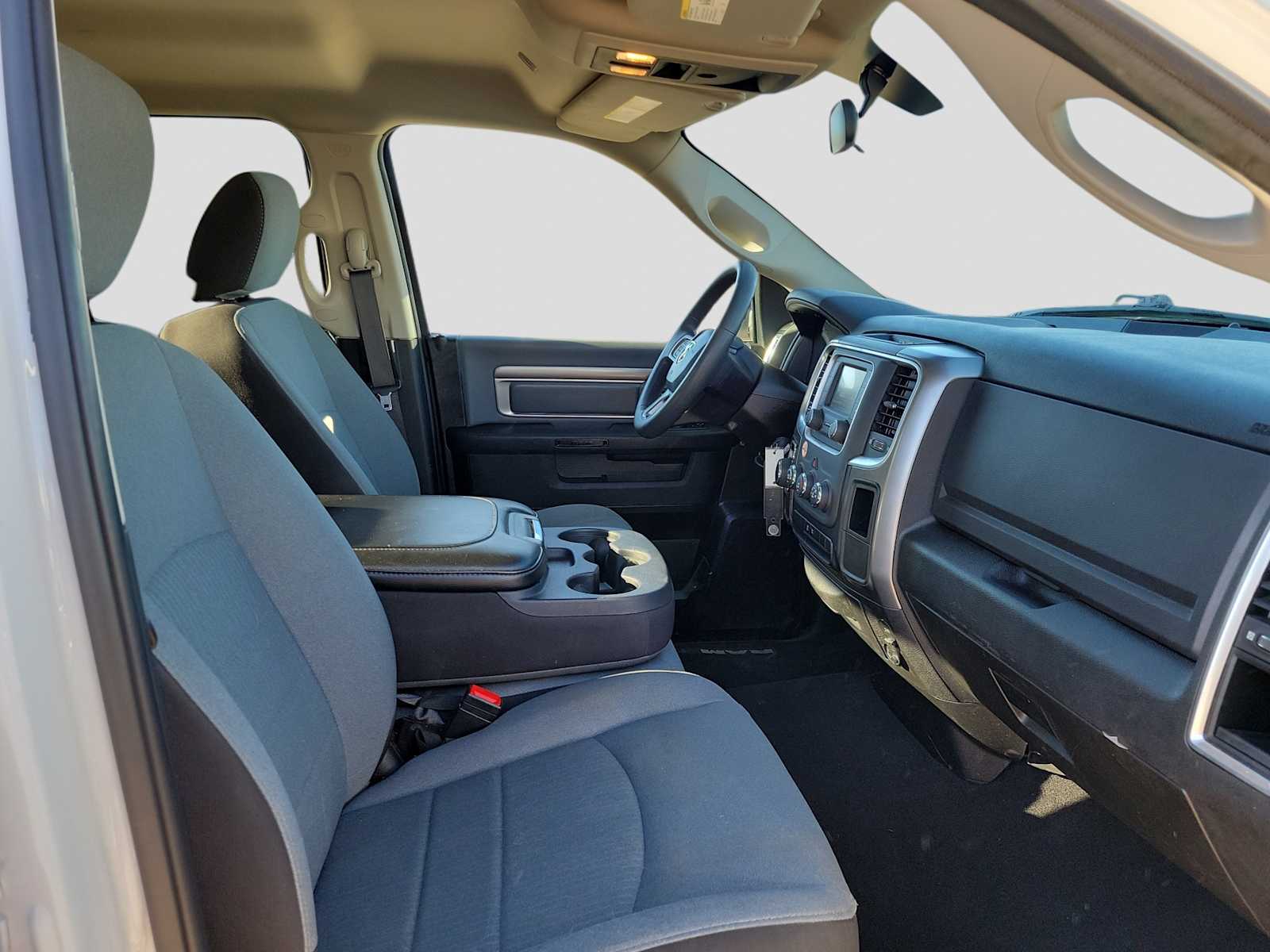 Thumbnail: 2024 RAM 1500 Classic - 14