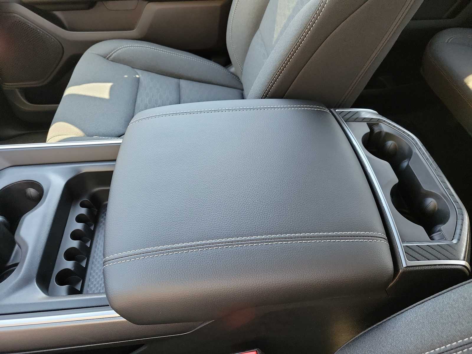 Thumbnail: 2026 RAM 1500 - 16