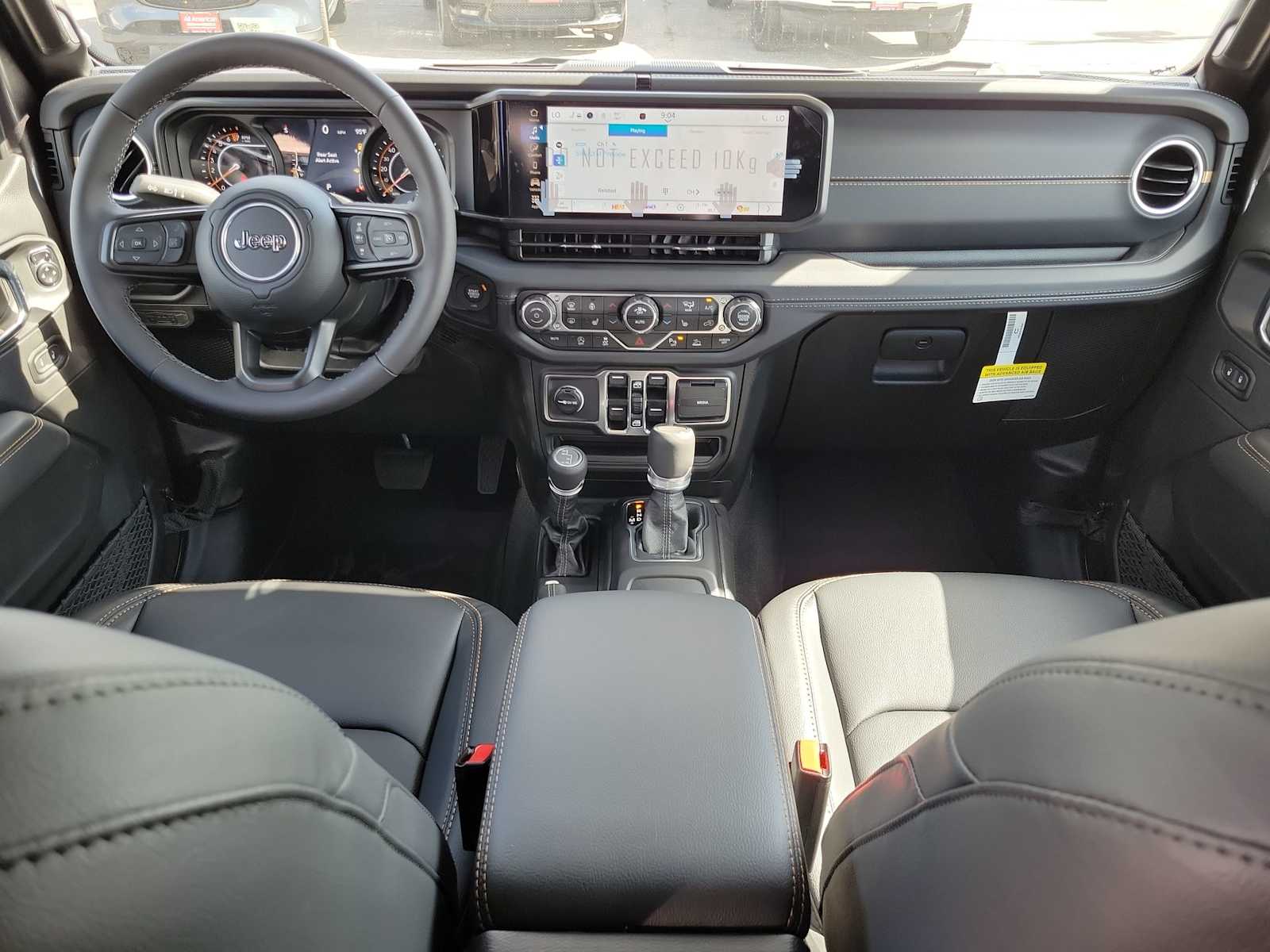 Thumbnail: 2025 Jeep Gladiator - 10