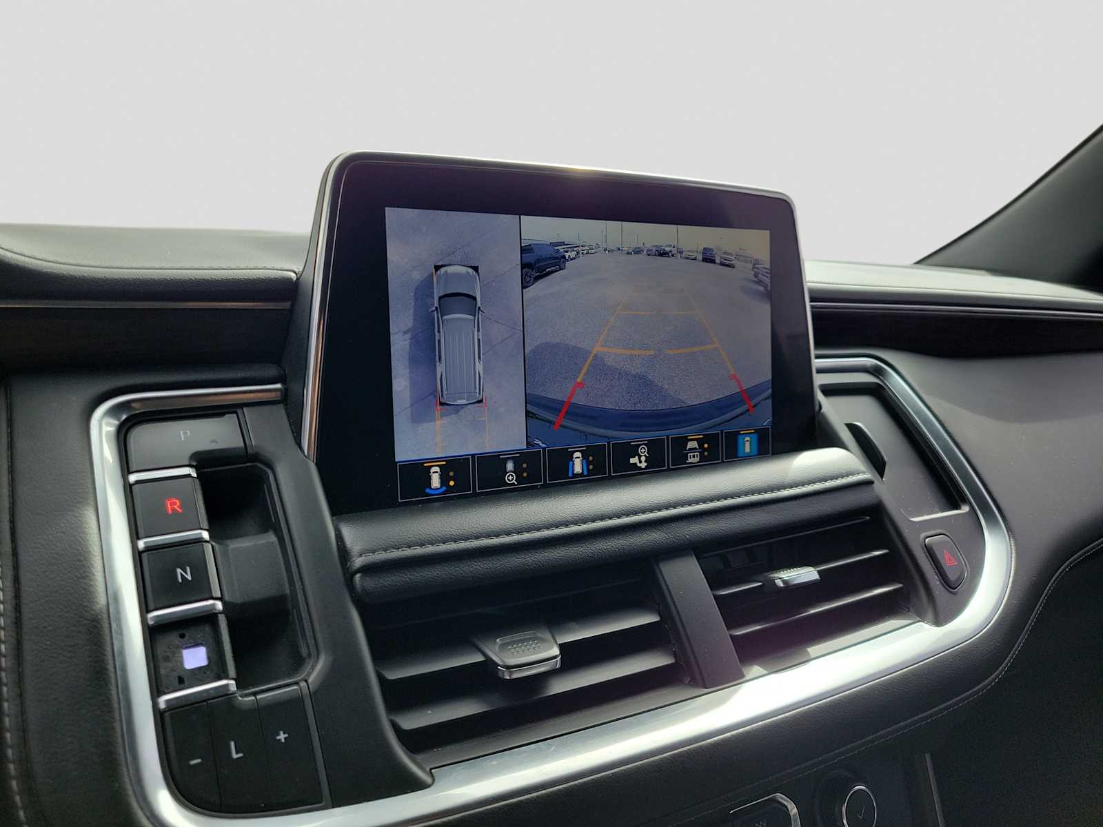 Thumbnail: 2021 Chevrolet Suburban - 20