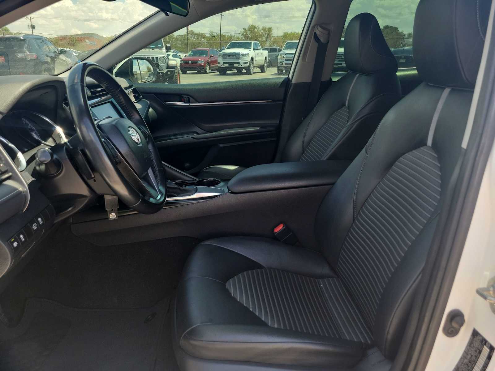 Thumbnail: 2020 Toyota Camry - 13