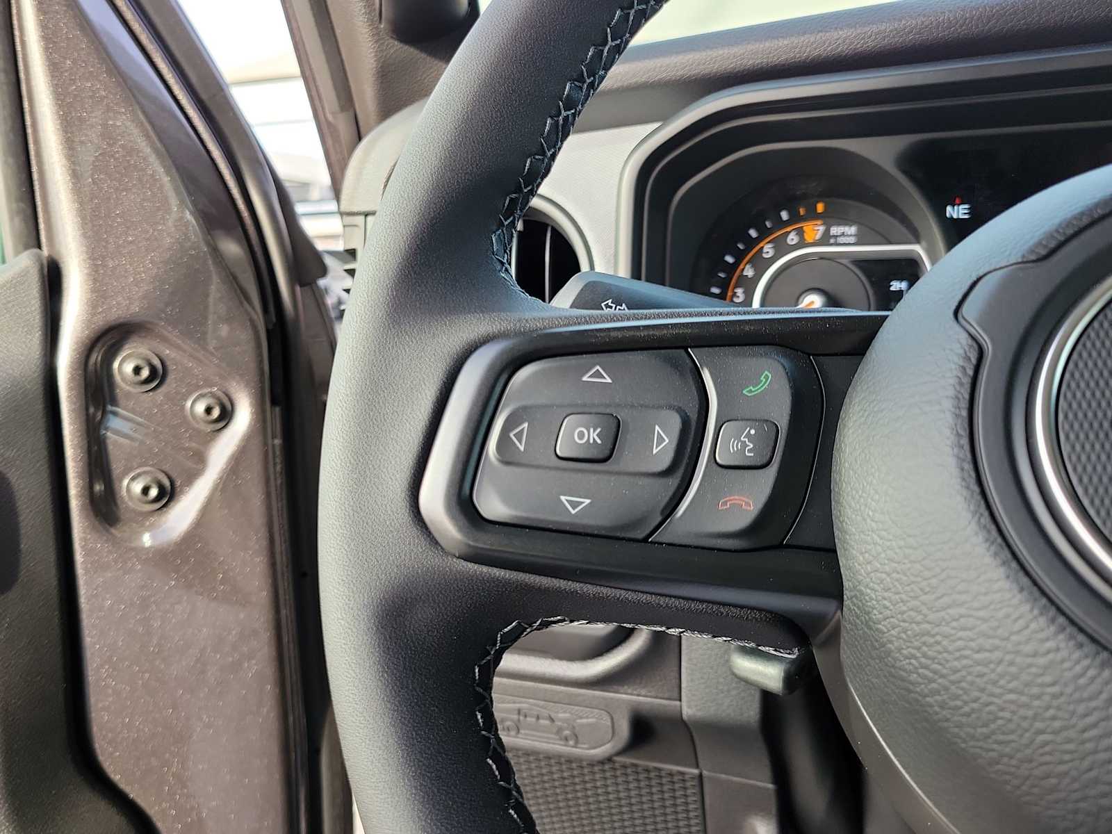 Thumbnail: 2026 Jeep Gladiator - 19