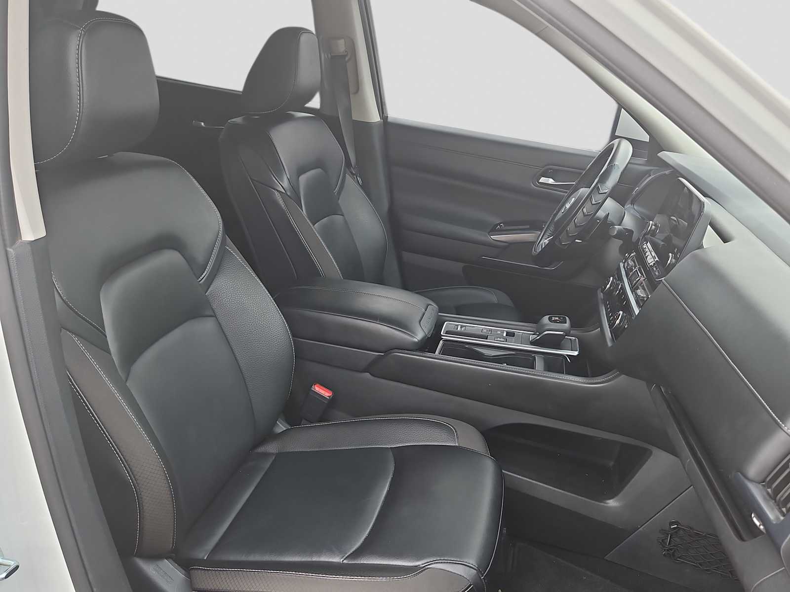 Thumbnail: 2024 Nissan Pathfinder - 10