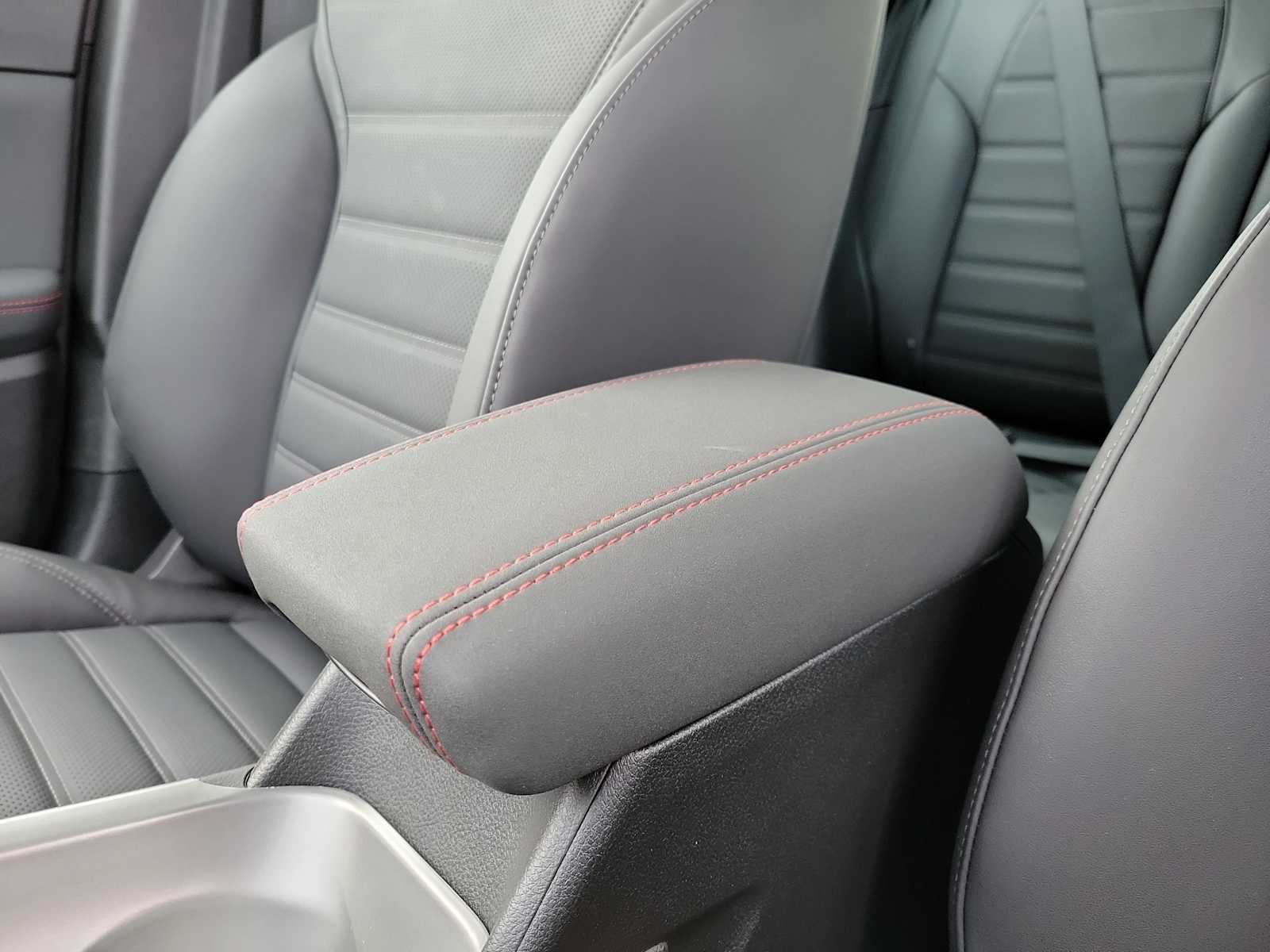 Thumbnail: 2024 Dodge Hornet - 16