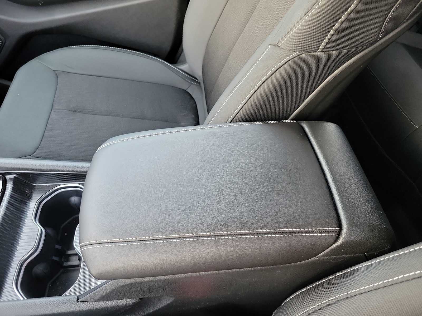 Thumbnail: 2026 Jeep Grand Cherokee - 16