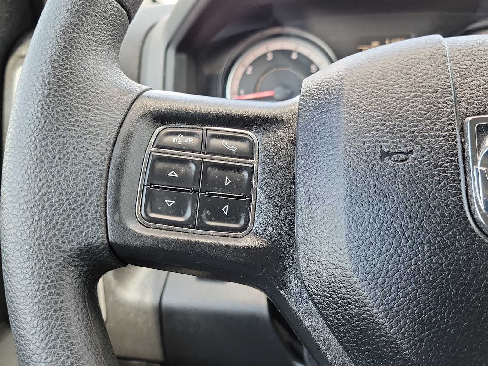 Thumbnail: 2019 RAM 1500 Classic - 19