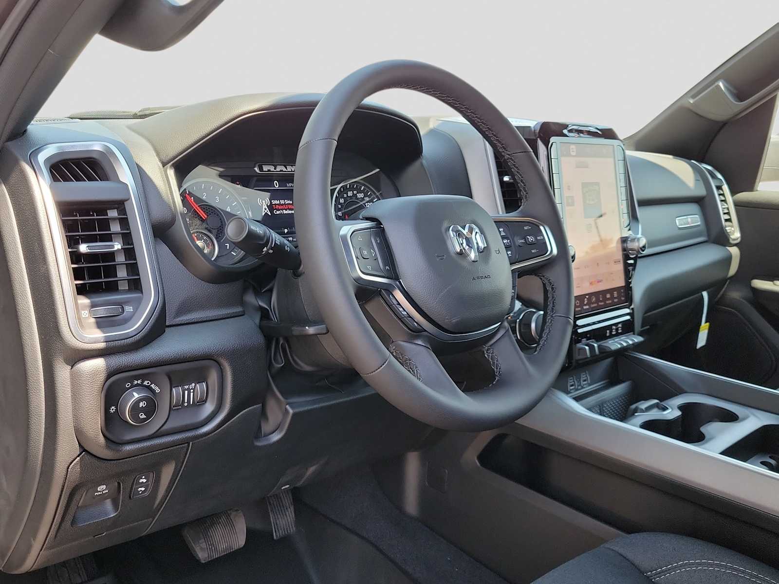 Thumbnail: 2026 RAM 1500 - 2