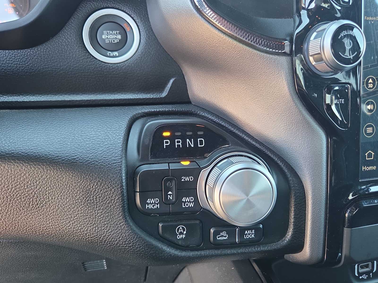 Thumbnail: 2024 RAM 1500 - 17