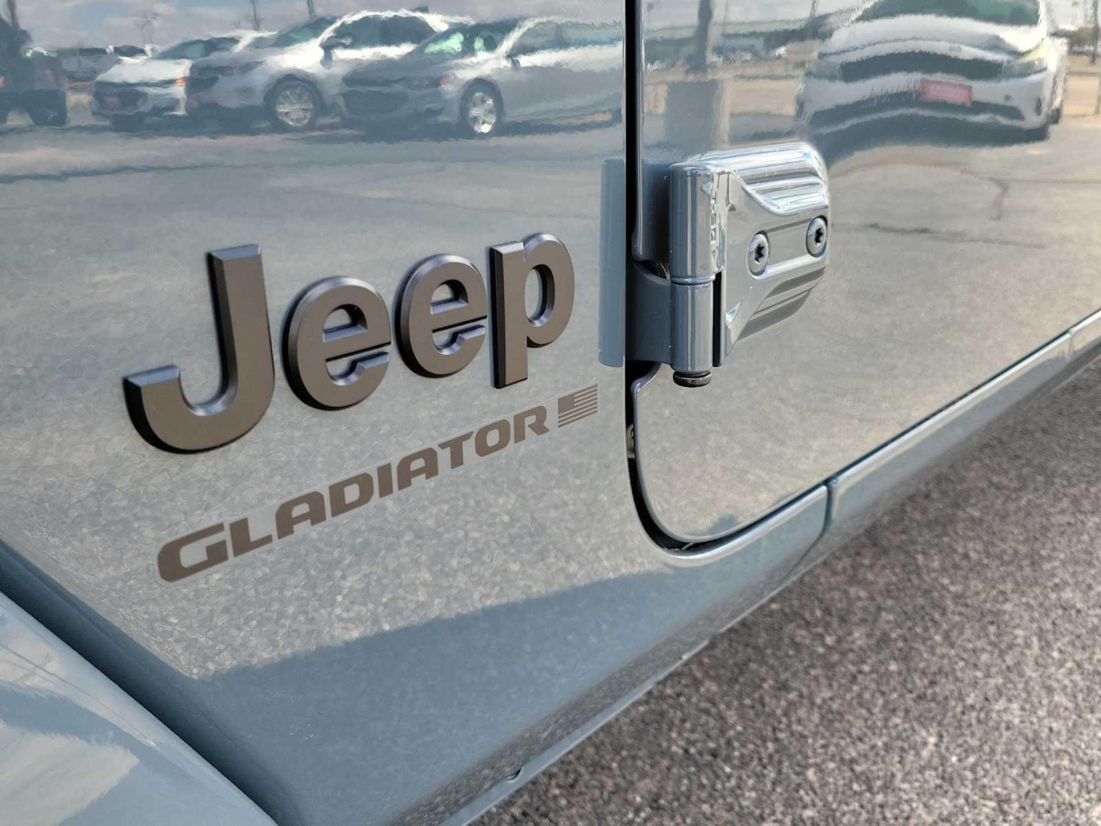 Thumbnail: 2025 Jeep Gladiator - 7
