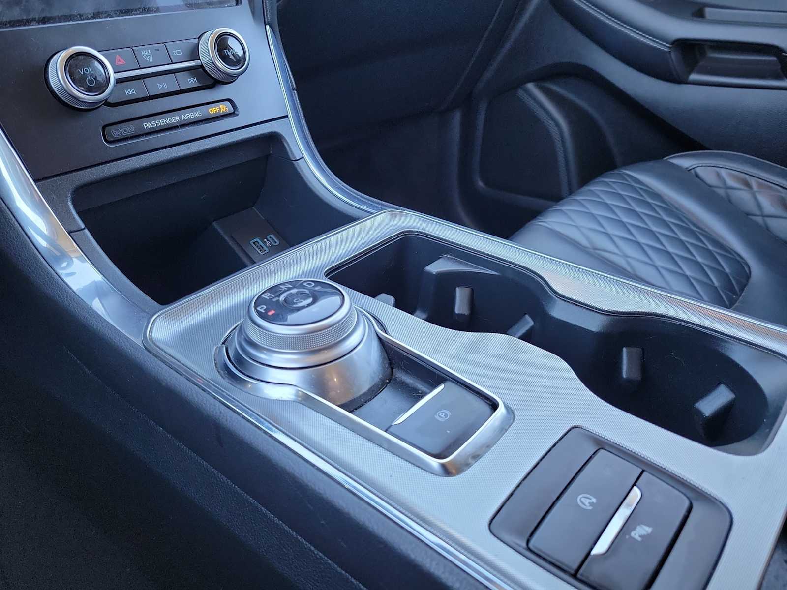 Thumbnail: 2024 Ford Edge - 17