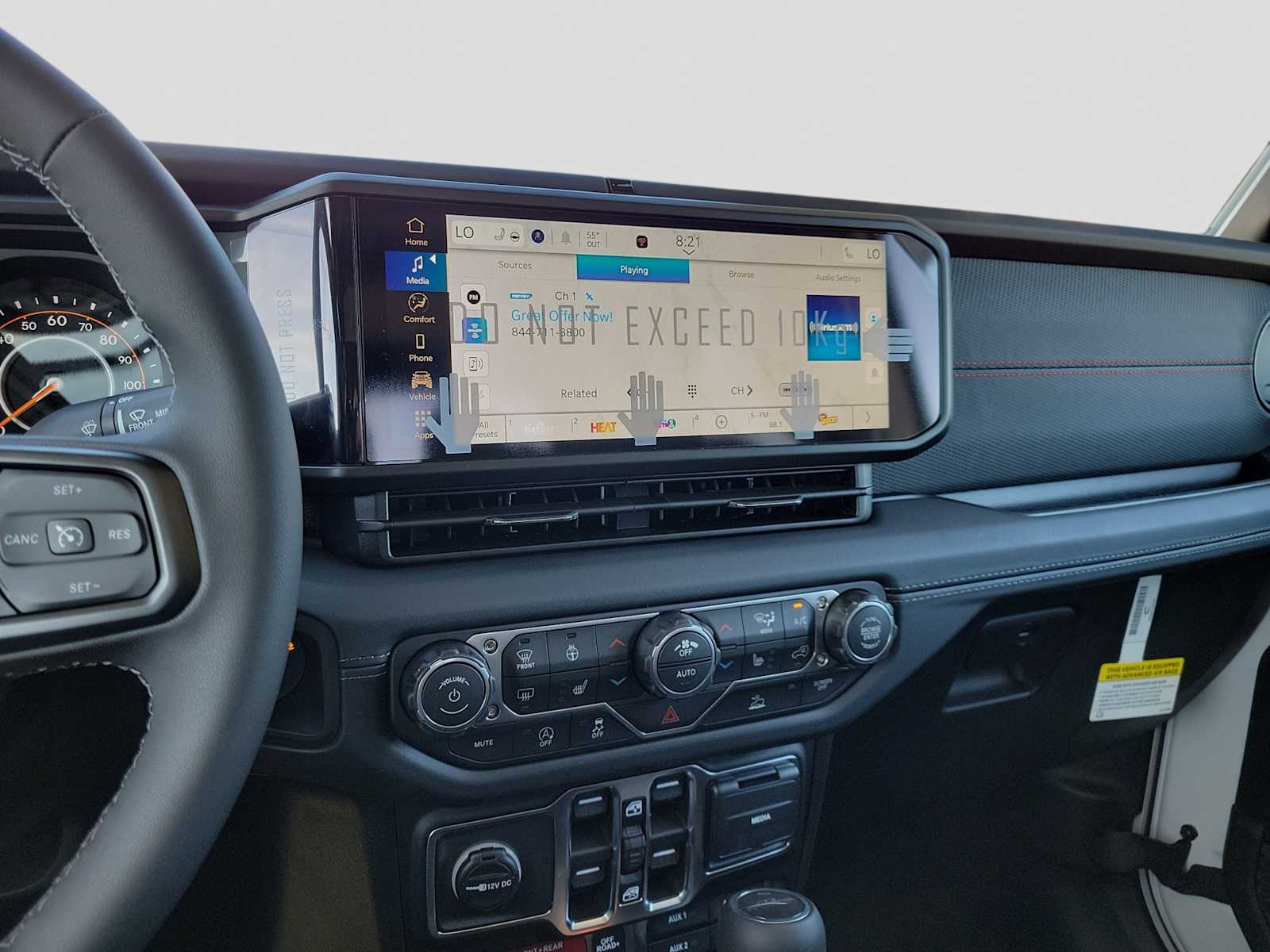 Thumbnail: 2026 Jeep Gladiator - 21