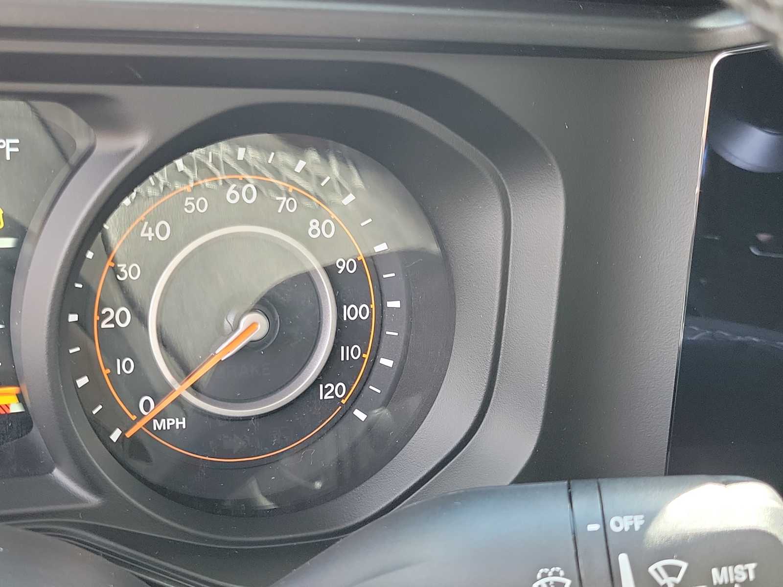 Thumbnail: 2025 Jeep Gladiator - 18