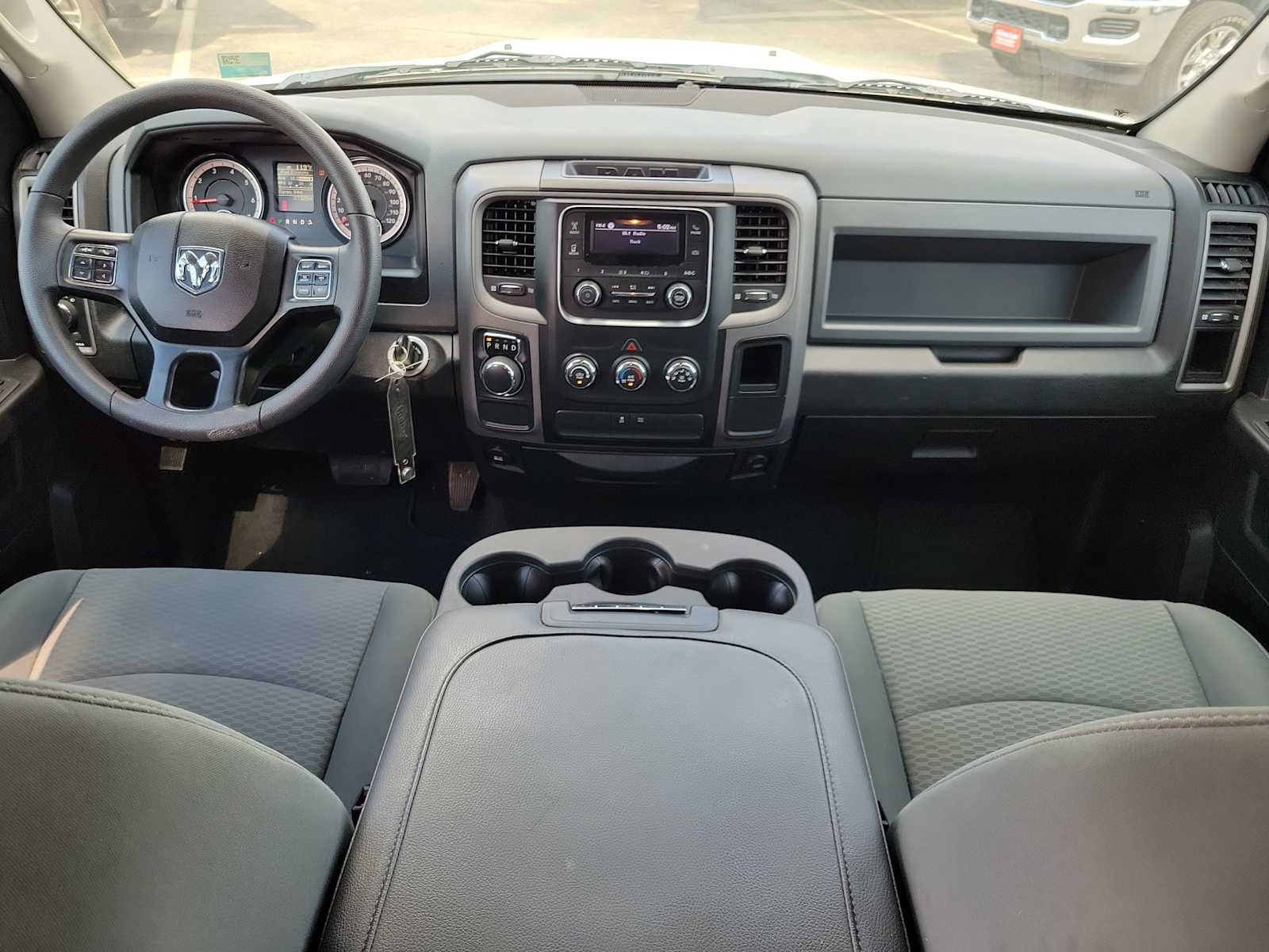 Thumbnail: 2019 RAM 1500 Classic - 10