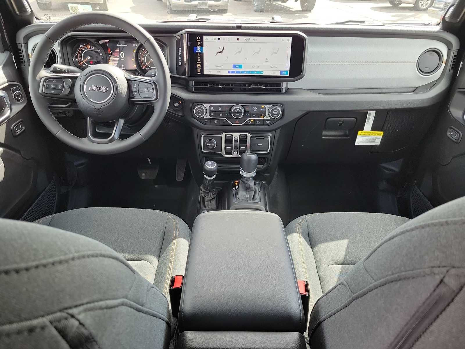 Thumbnail: 2025 Jeep Gladiator - 10