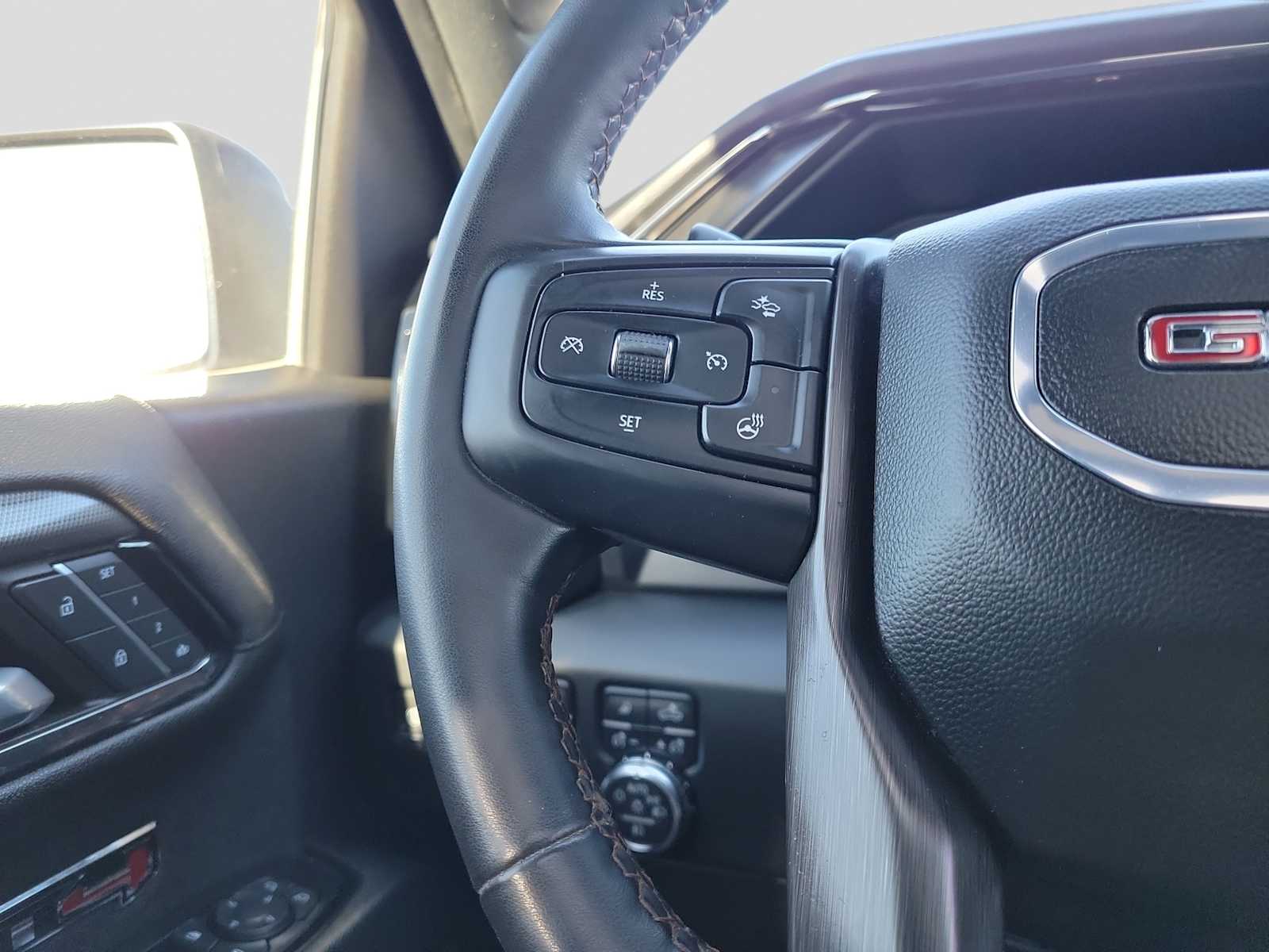 Thumbnail: 2024 GMC Sierra 1500 - 19