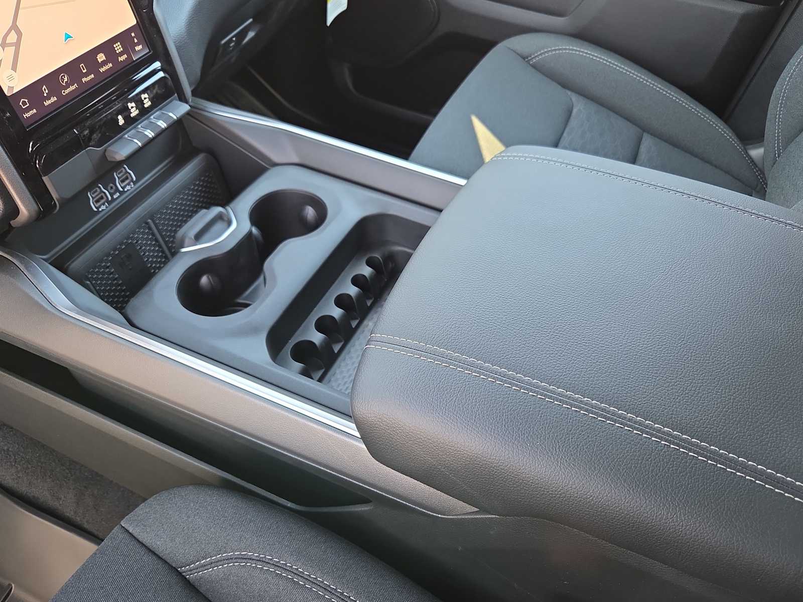 Thumbnail: 2025 RAM 1500 - 16