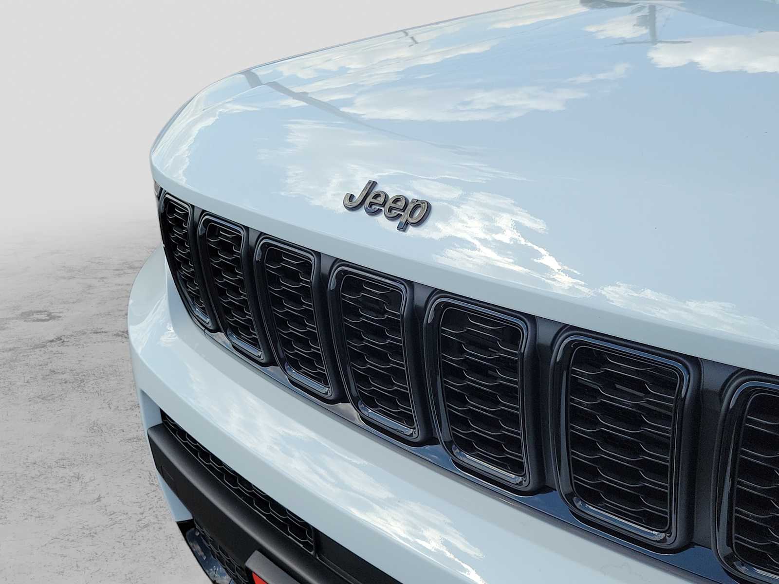 Thumbnail: 2025 Jeep Grand Cherokee - 9