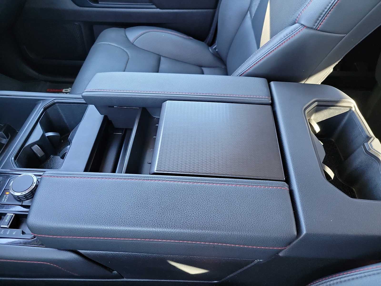 Thumbnail: 2023 Toyota Tundra - 16