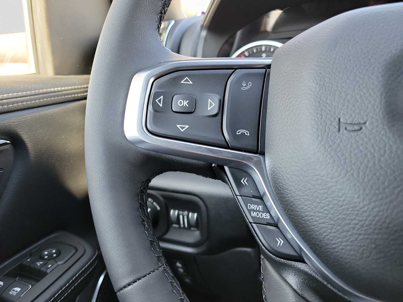 Thumbnail: 2026 RAM 1500 - 19