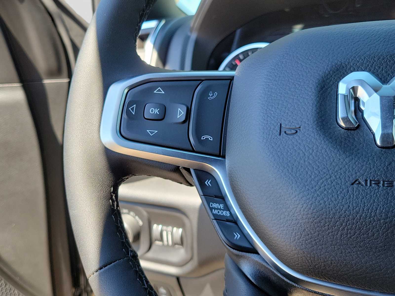 Thumbnail: 2026 RAM 1500 - 19