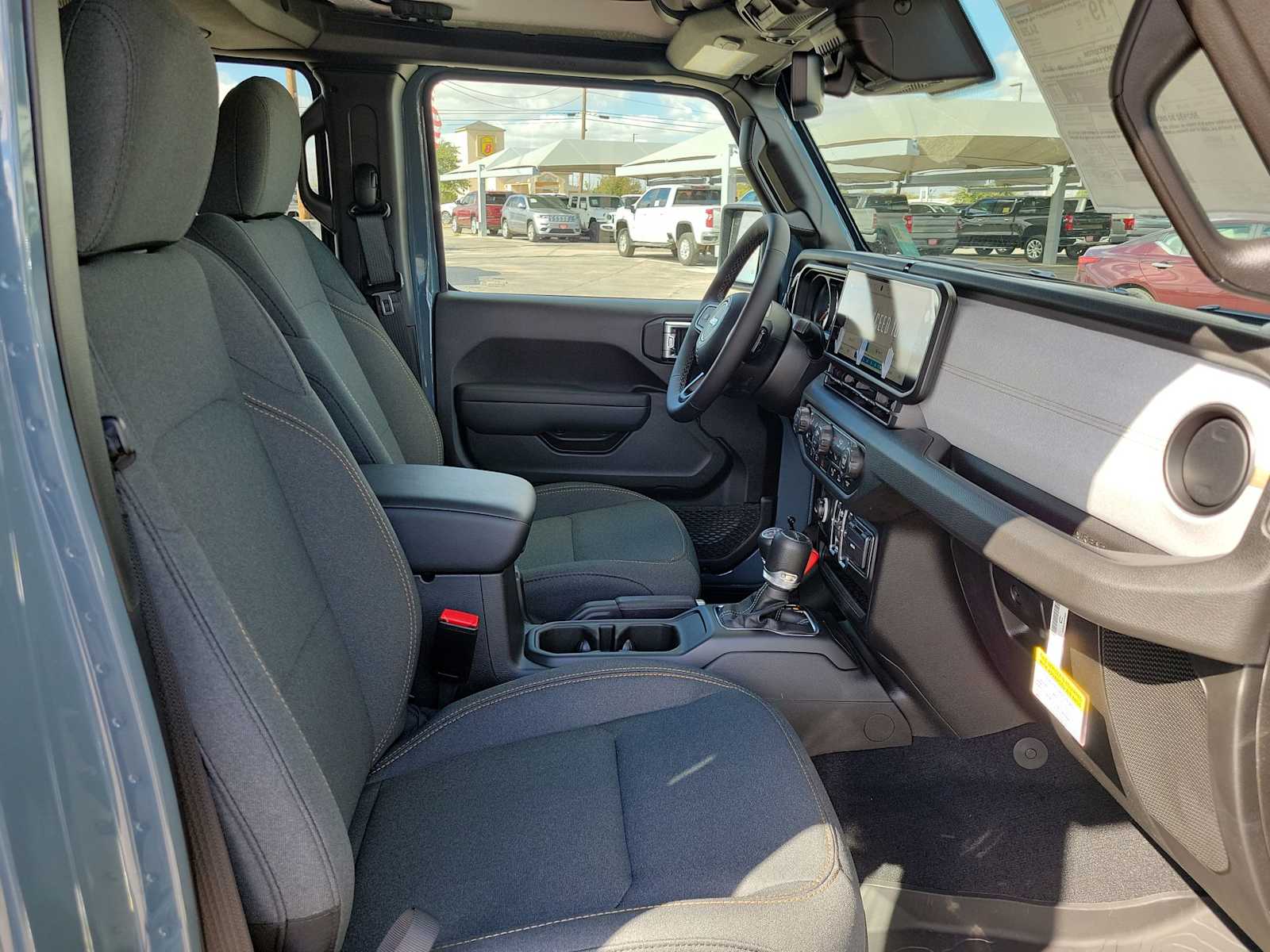 Thumbnail: 2025 Jeep Gladiator - 14