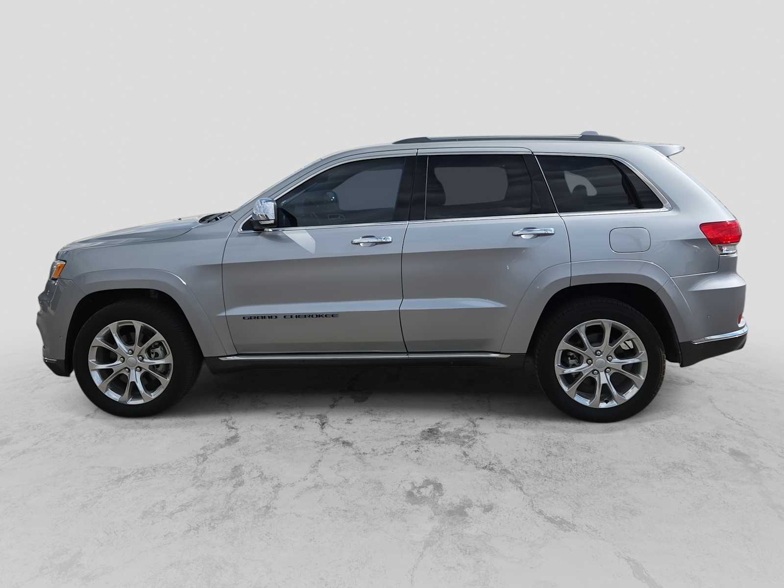 Thumbnail: 2019 Jeep Grand Cherokee - 3