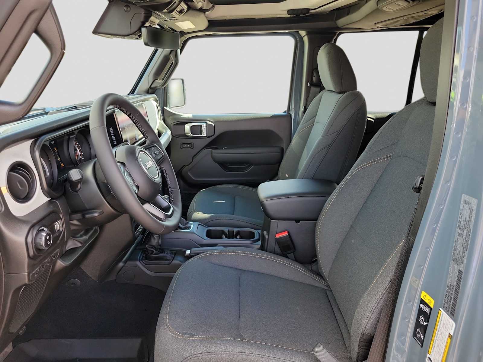 Thumbnail: 2025 Jeep Gladiator - 11