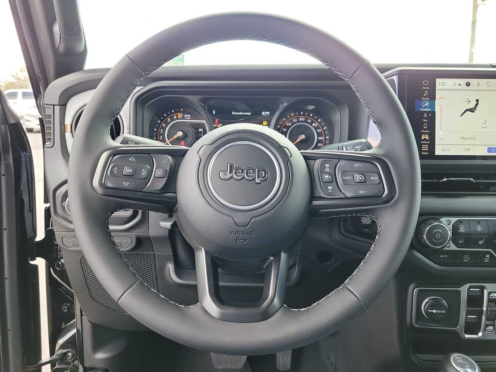 Thumbnail: 2025 Jeep Gladiator - 15