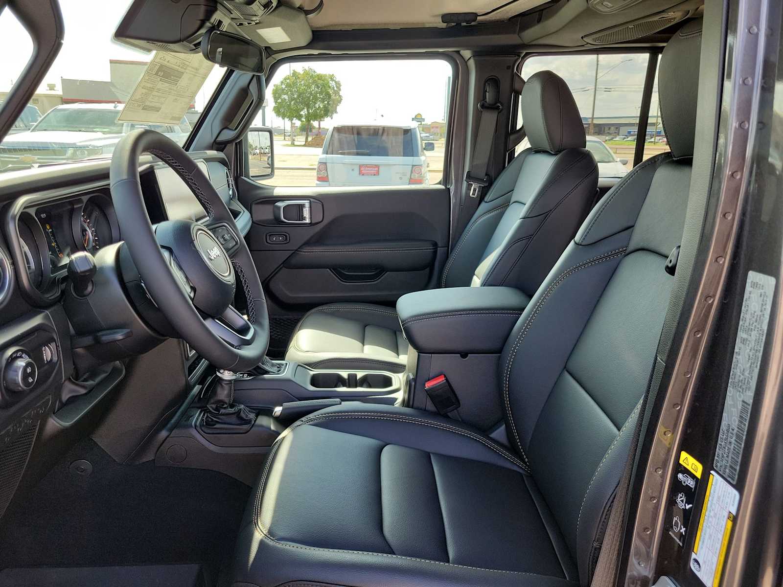 Thumbnail: 2025 Jeep Gladiator - 11