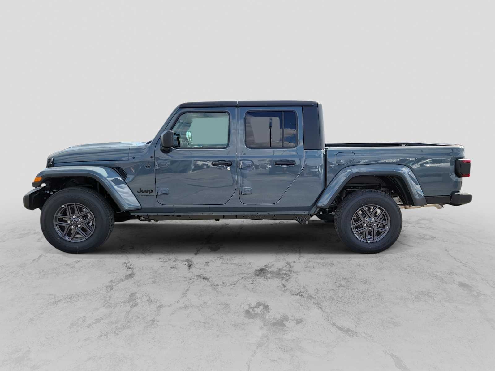 Thumbnail: 2025 Jeep Gladiator - 3