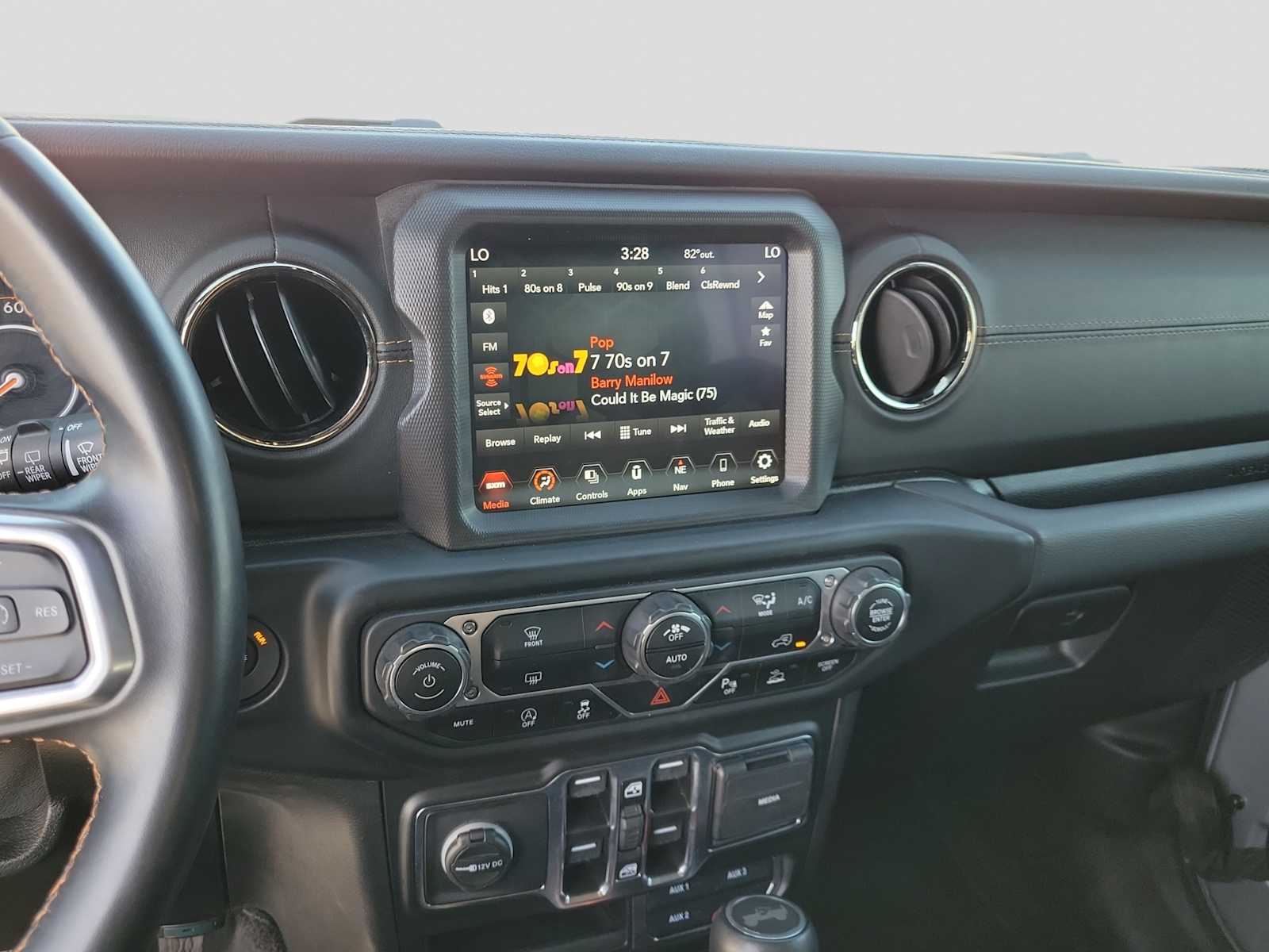 Thumbnail: 2021 Jeep Wrangler - 21