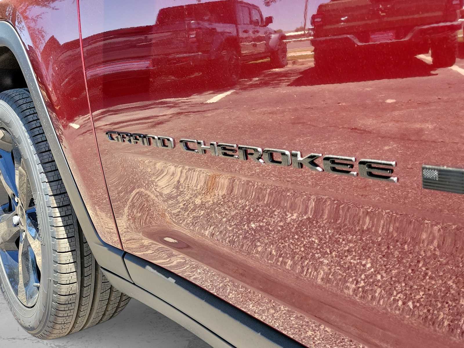 Thumbnail: 2026 Jeep Grand Cherokee - 3