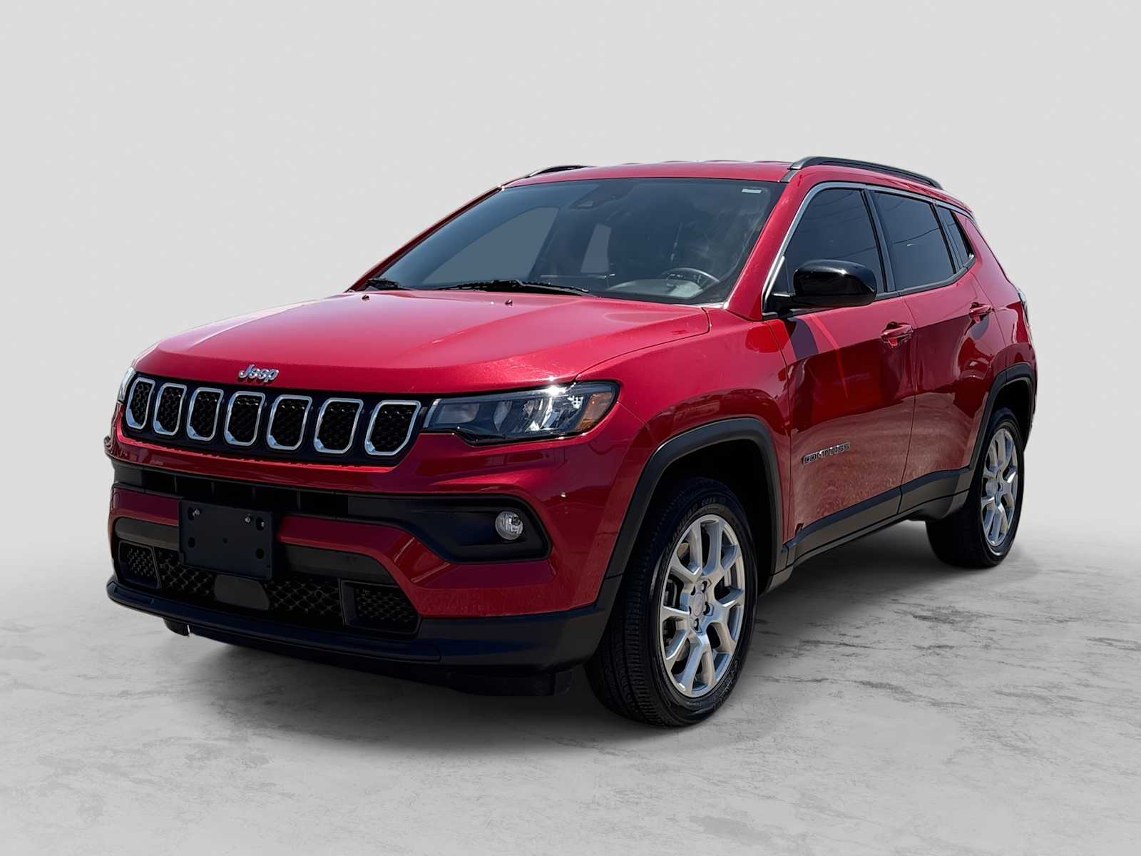 2023 Jeep Compass Latitude Lux 4X4's photo