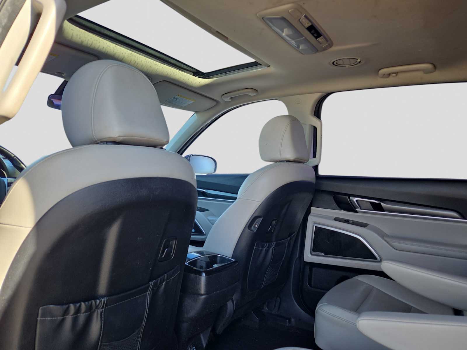 Thumbnail: 2022 Kia Telluride - 10