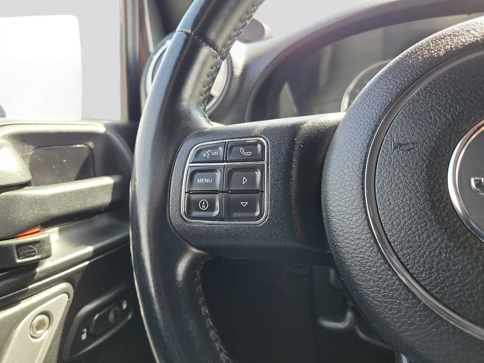 Thumbnail: 2014 Jeep Wrangler - 19