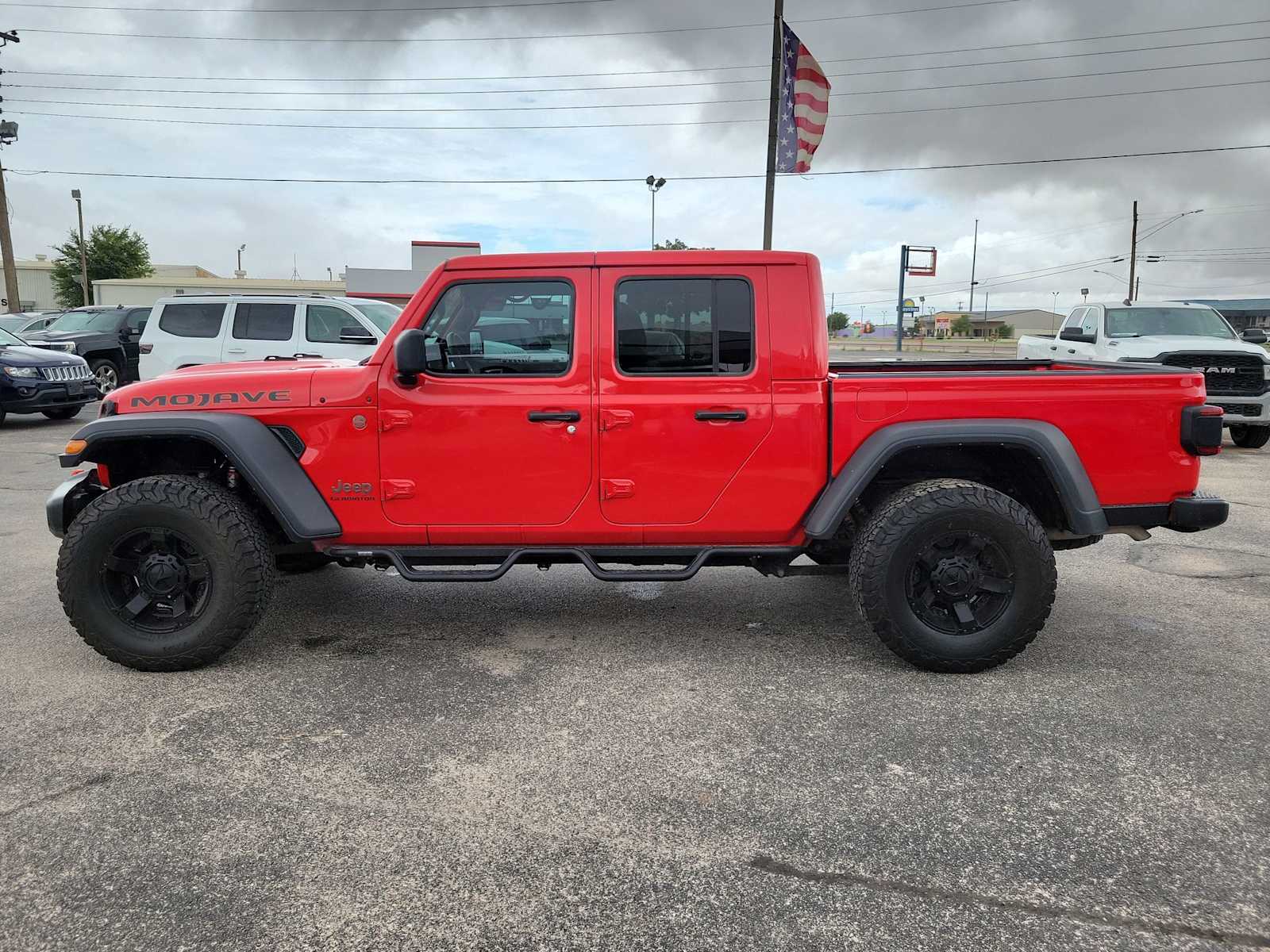 2022 Jeep Gladiator Mojave photo 3