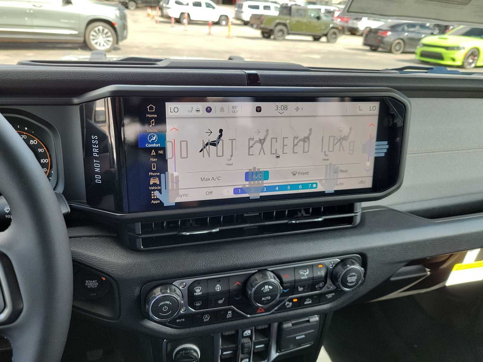 Thumbnail: 2025 Jeep Gladiator - 21