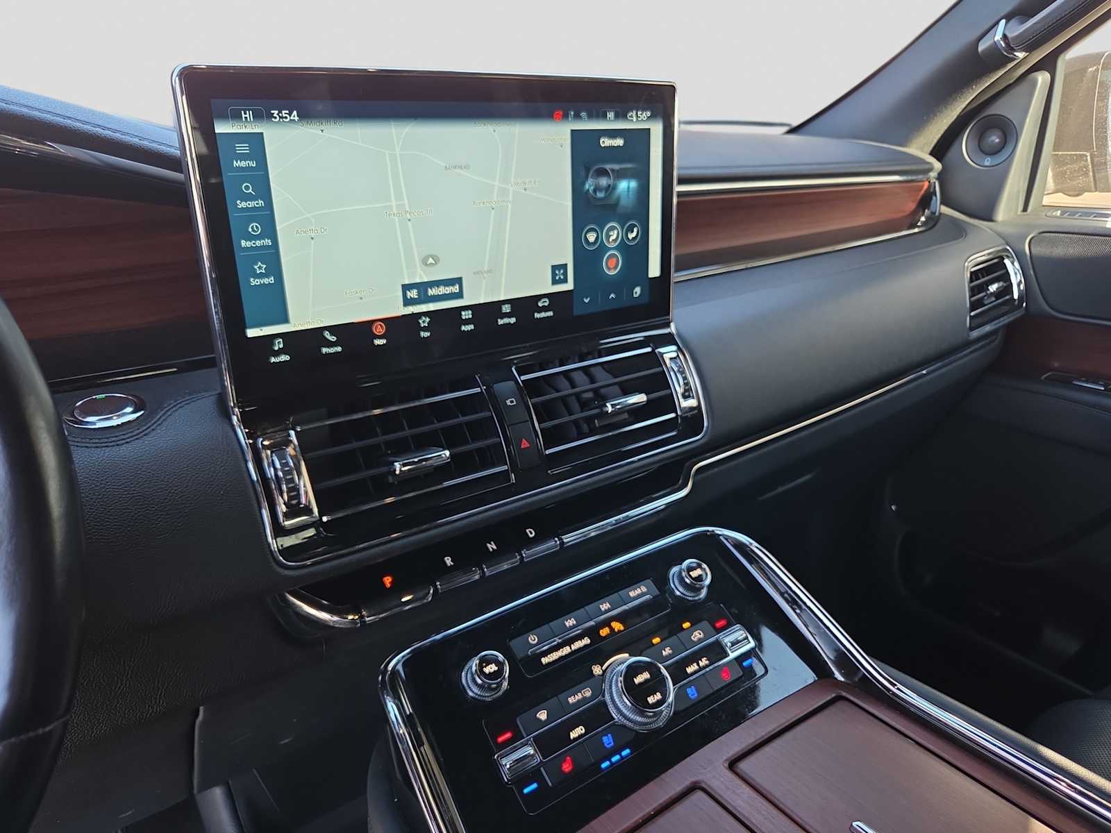 Thumbnail: 2023 Lincoln Navigator - 21