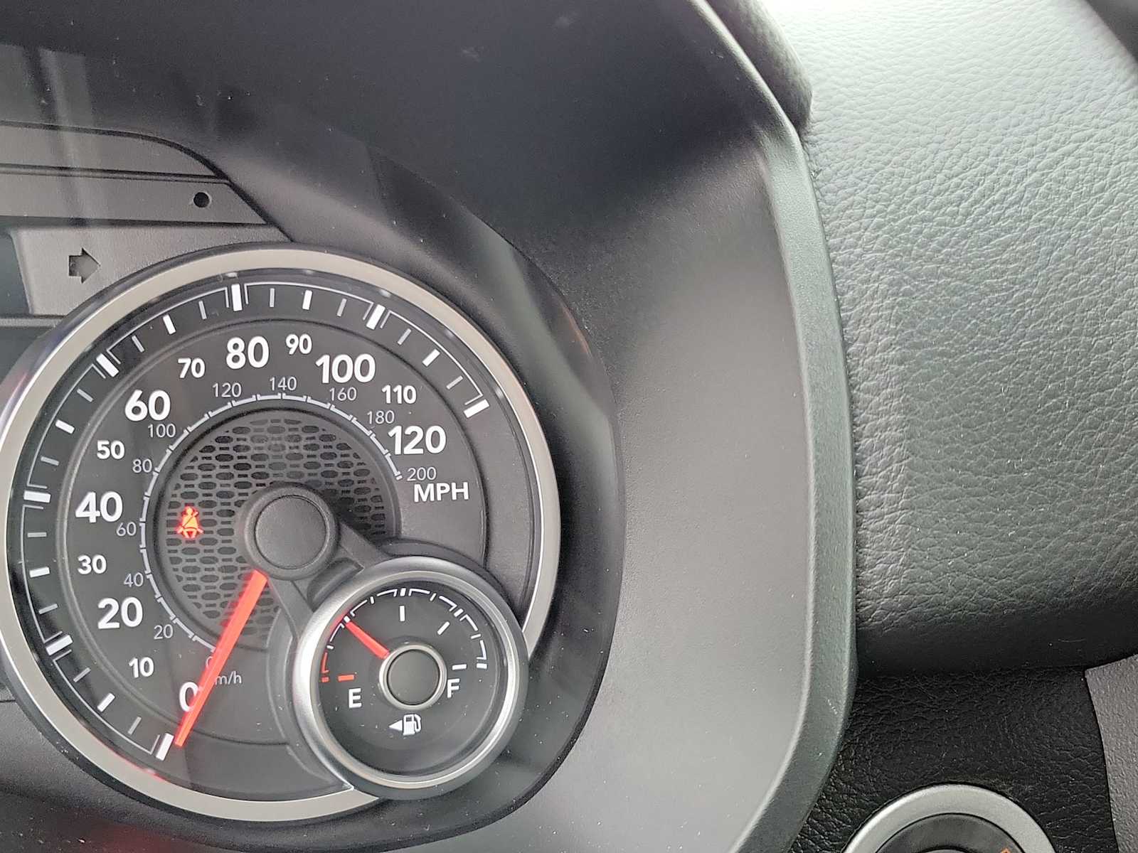 Thumbnail: 2025 RAM 1500 - 18