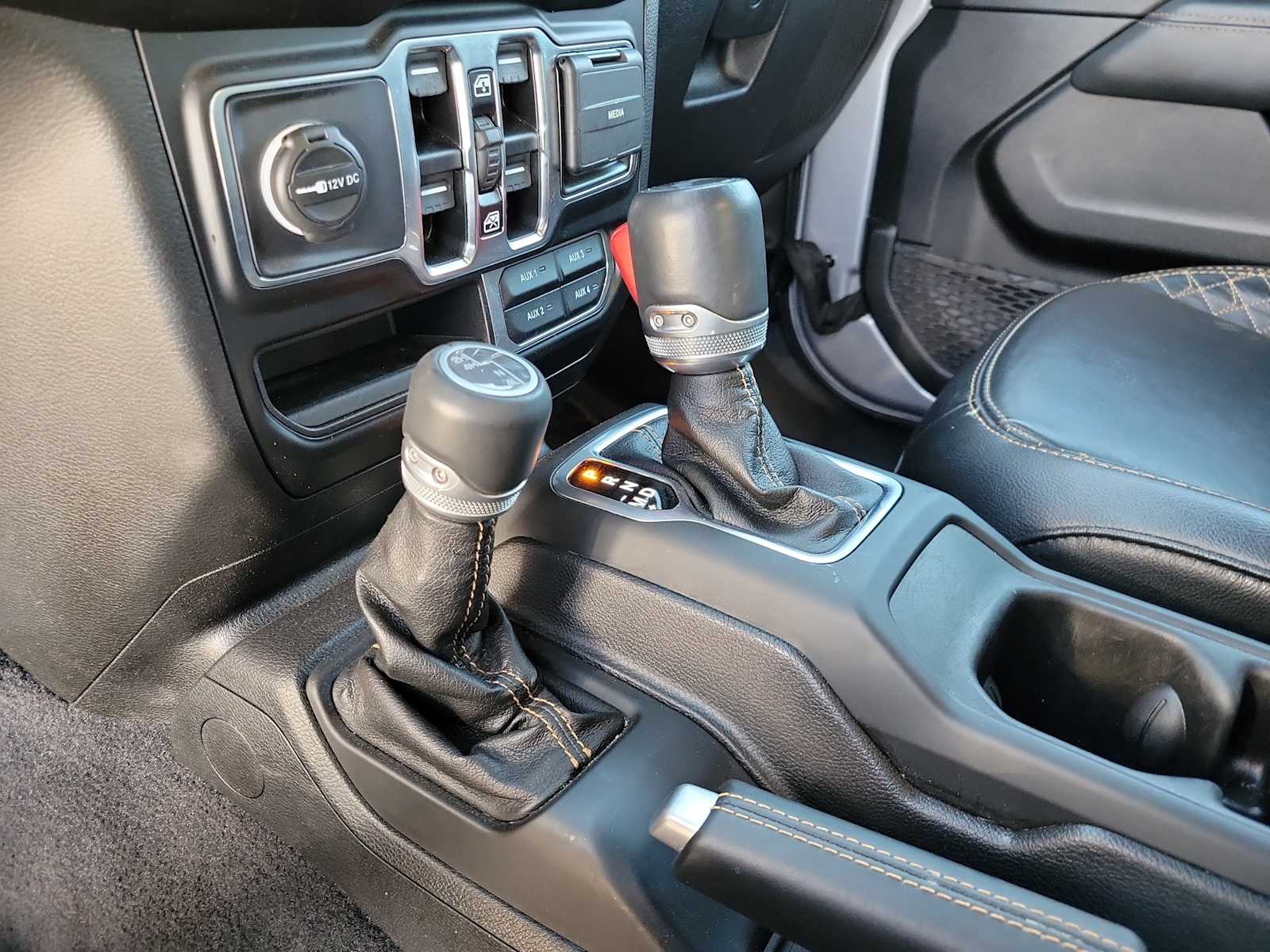 Thumbnail: 2021 Jeep Wrangler - 17