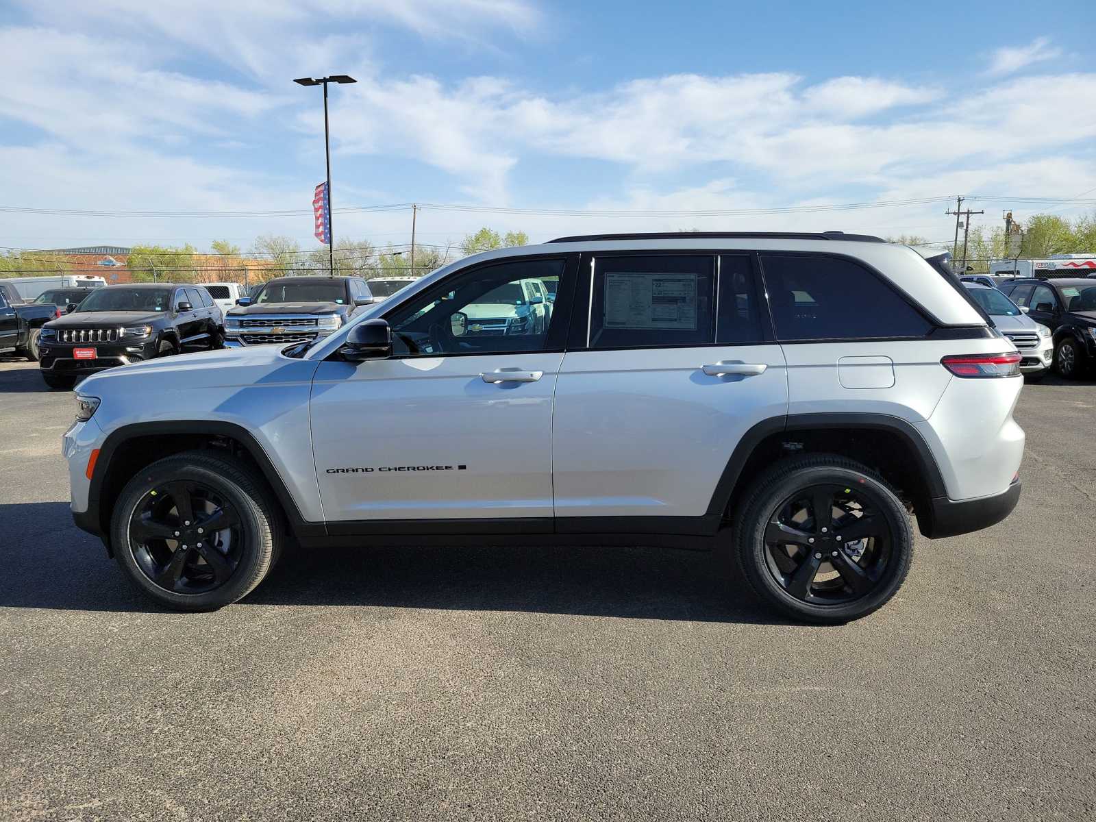 2024 Jeep Grand Cherokee Limited Edition 3