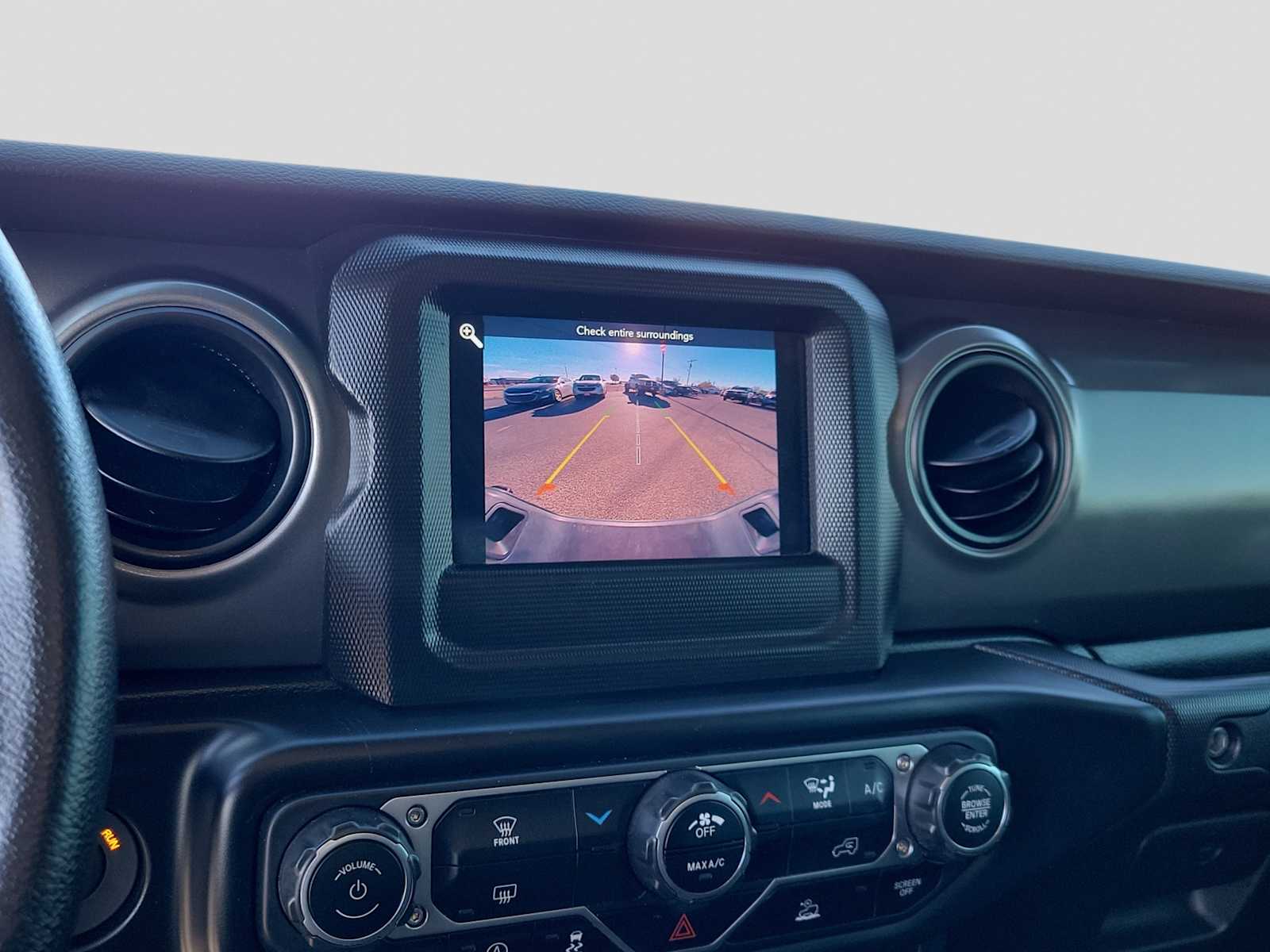 Thumbnail: 2023 Jeep Gladiator - 20