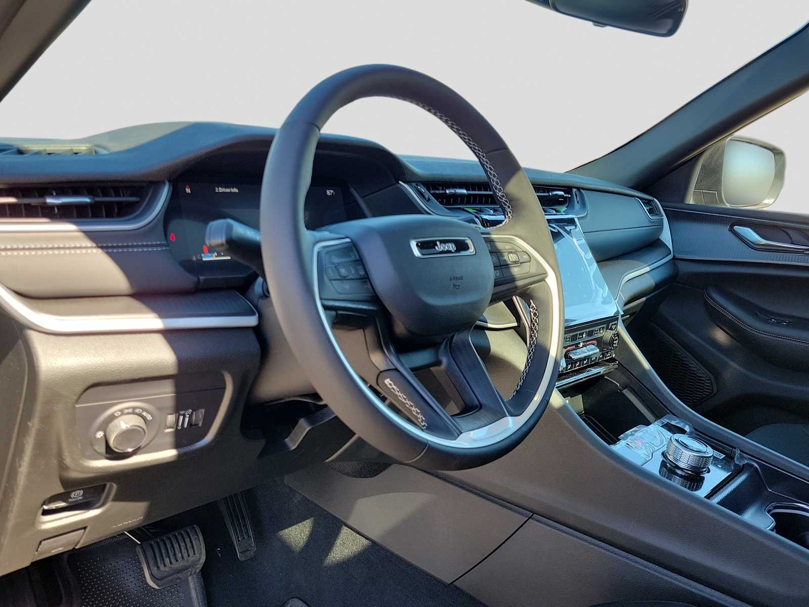 Thumbnail: 2025 Jeep Grand Cherokee - 2